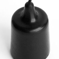 Восковая свеча-столбик черная с полынью