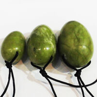 Тренажер "Нефритовые яйца" ПРЕМИУМ темно-зеленый с вискозными нитями